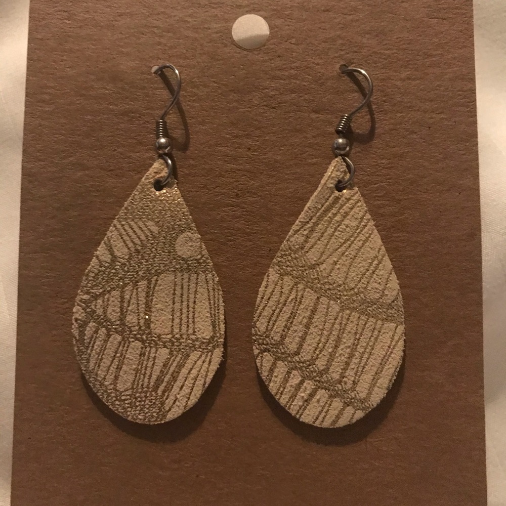 Small Tear Drop Leather Earrings
